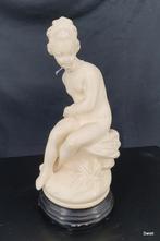 Vintage Scandinavisch Beeldje - Klassieke Vrouw 30x10x14, Ophalen of Verzenden