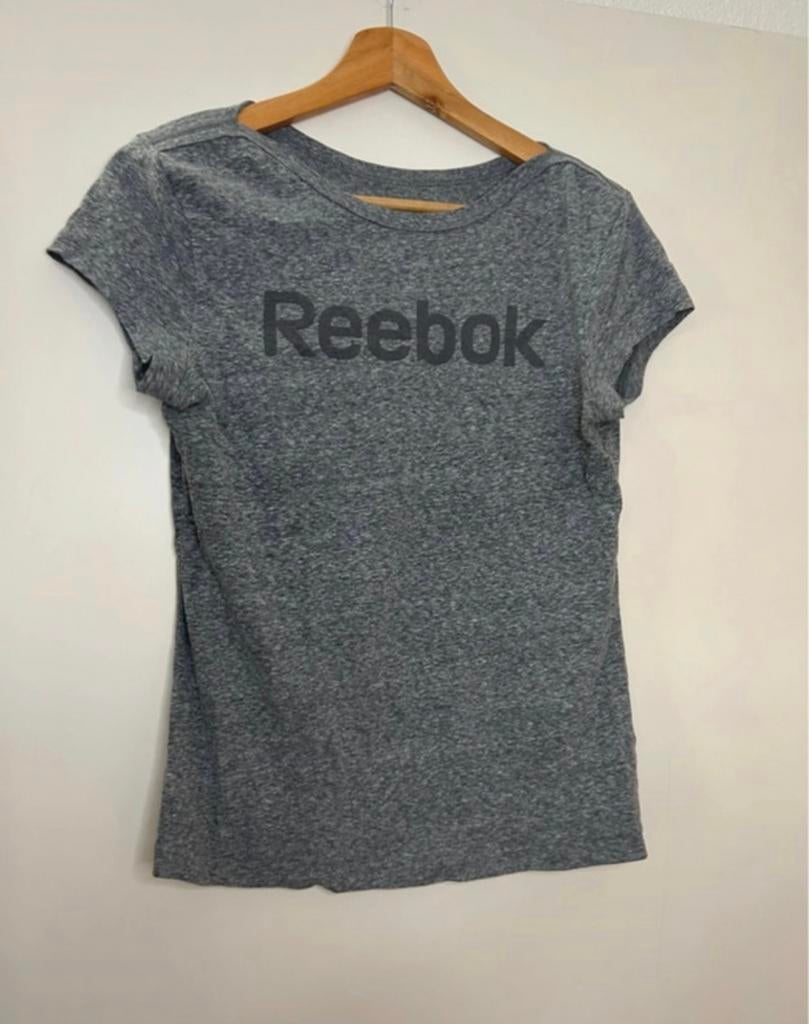 Dames t-shirt grijs merk Reebok maat M/38, Maat 38/40 (M), Ophalen of Verzenden, Korte mouw, Grijs