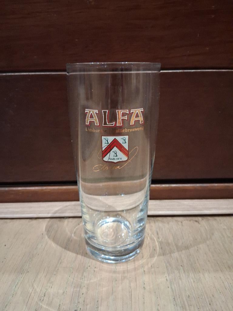 39 Alfa glazen nieuw in de doos " Piepkes", Verzamelen, Biermerken, Ophalen, Nieuw, Glas of Glazen, Overige merken