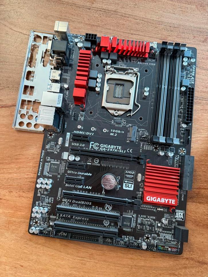 Gigabyte GA-Z97X-SLI Moederbord - Socket 1150, Computers en Software, Moederborden, Gebruikt, Intel, DDR3, Ophalen of Verzenden