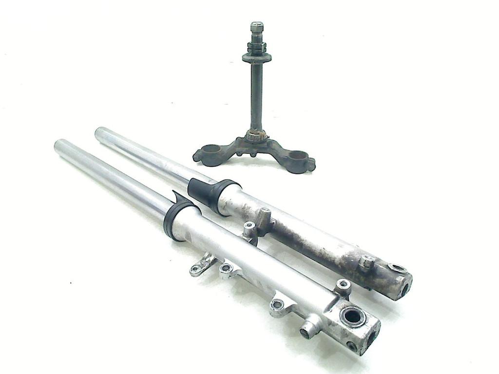 VOORVORK COMPLEET Yamaha, Motoren, Dhr. S. di Majo, Gebruikt, Info@cama-motorparts.nl, P.J. Troelstraweg 8 8
3144 CX  MAASSLUIS, NL