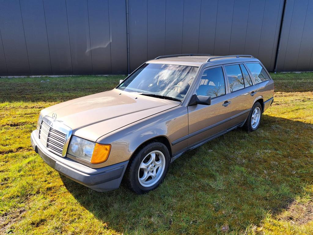 Mercedes TE 230 Bj 2/8/1987automaat op lpg, Auto's, Achterwielaandrijving, LPG, Te koop, Stationwagon