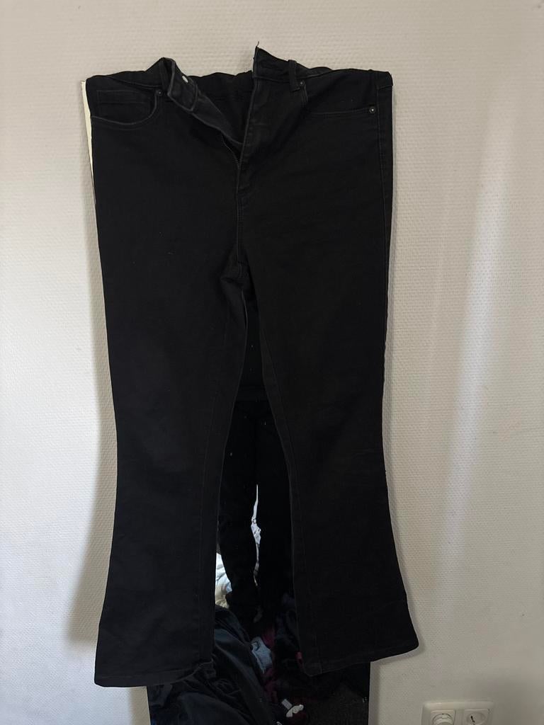 Mooie zwarte Only flair spijkerbroek, Kleding | Dames, Spijkerbroeken en Jeans, Ophalen of Verzenden, Gedragen, Zwart, W30 - W32 (confectie 38/40)