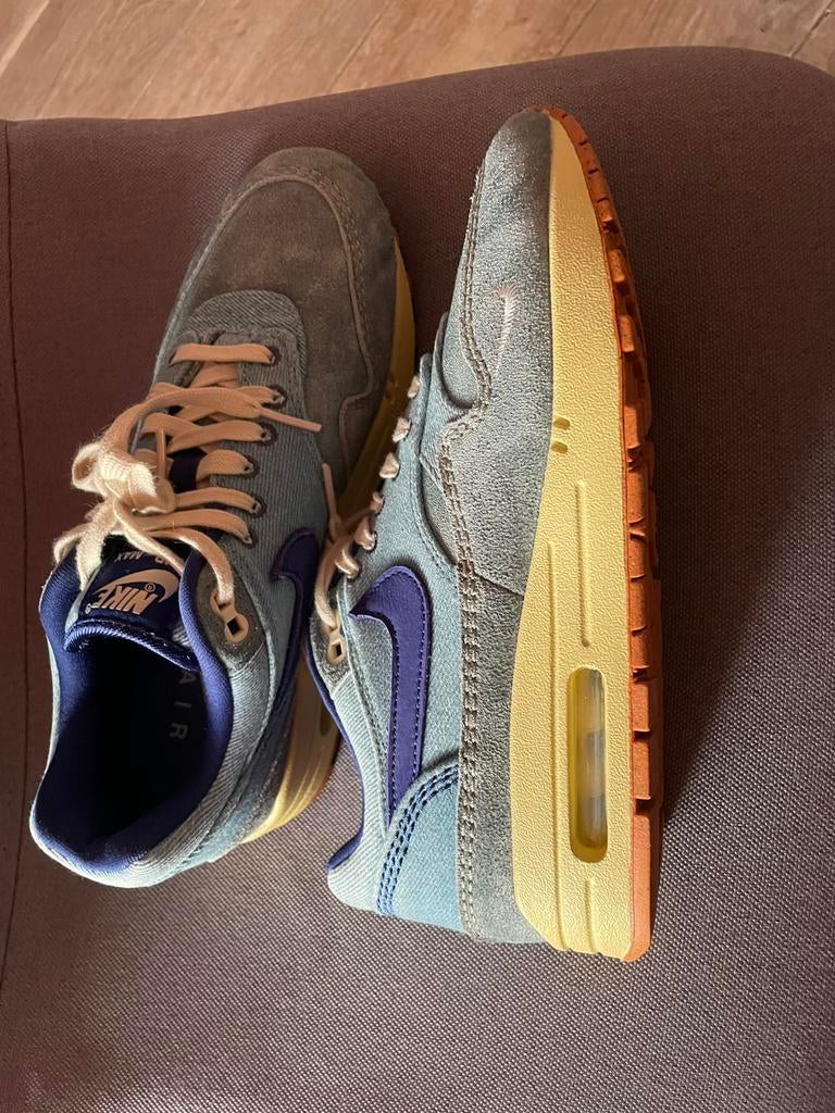 Nike air dirty denim maat 40, Kleding | Heren, Schoenen, Ophalen of Verzenden, Zo goed als nieuw, Blauw