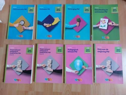 VMBO schoolboeken PW (trajekt welzijn - Pedagogisch werk), Ophalen of Verzenden, Zo goed als nieuw, VMBO, Overige vakken