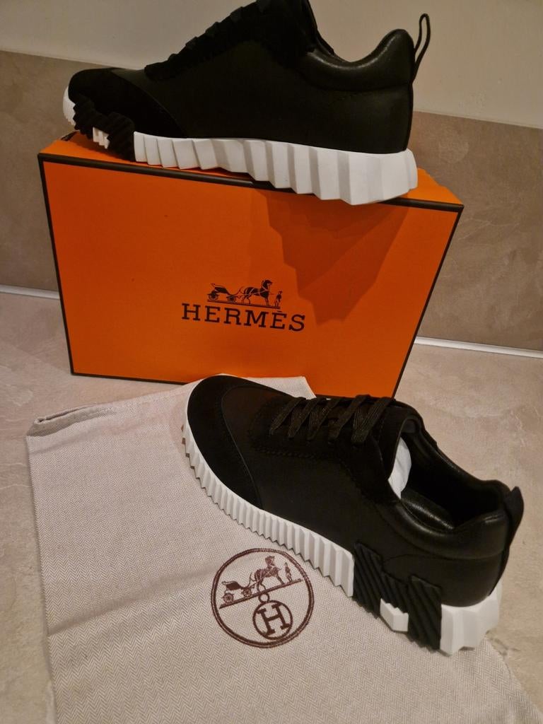 Hermes sneakers maat 40 tm 44 actie 120 euro, Ophalen of Verzenden, Nieuw, Zwart