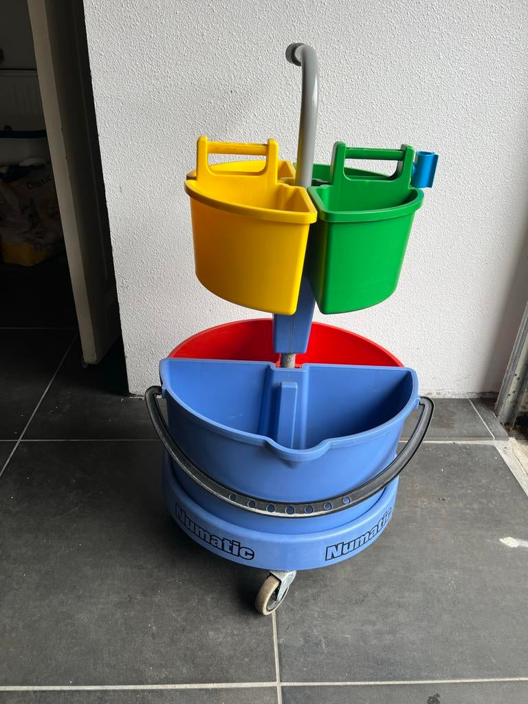 Numatic schoonmaak carrousel - Professionele poetswagen, Huis en Inrichting, Schoonmaakartikelen, Dweilemmer, -bak, of -wagen