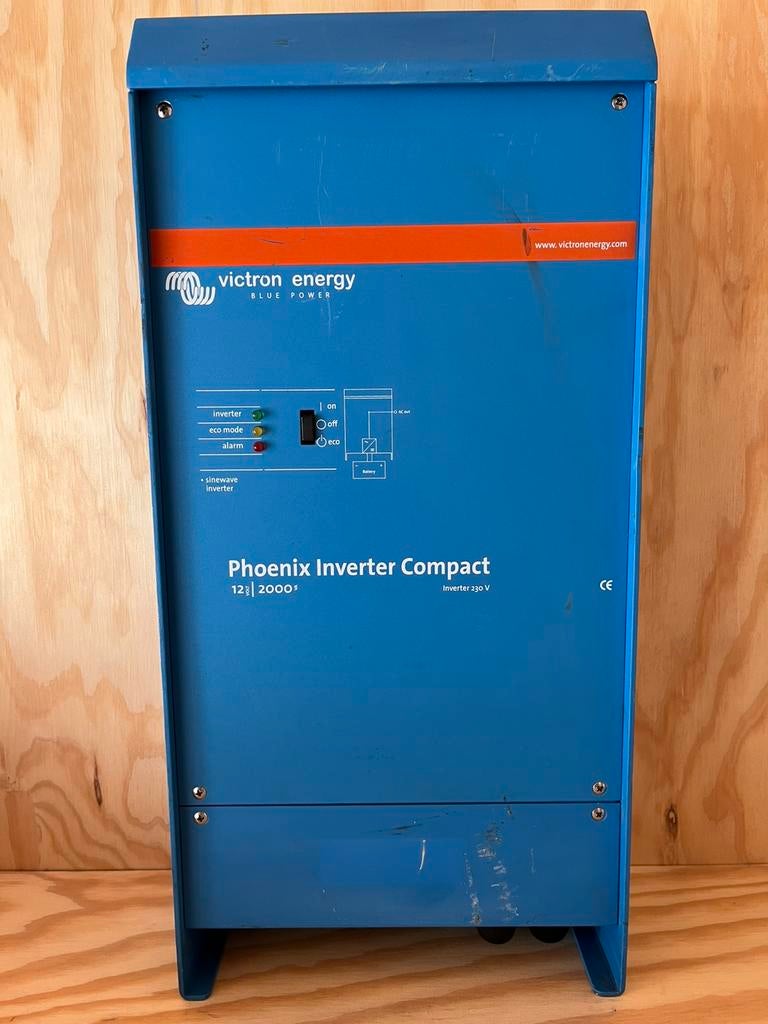 Victron Phoenix Inverter Compact 12/2000, Ophalen of Verzenden, Gebruikt, Kabel of Apparatuur