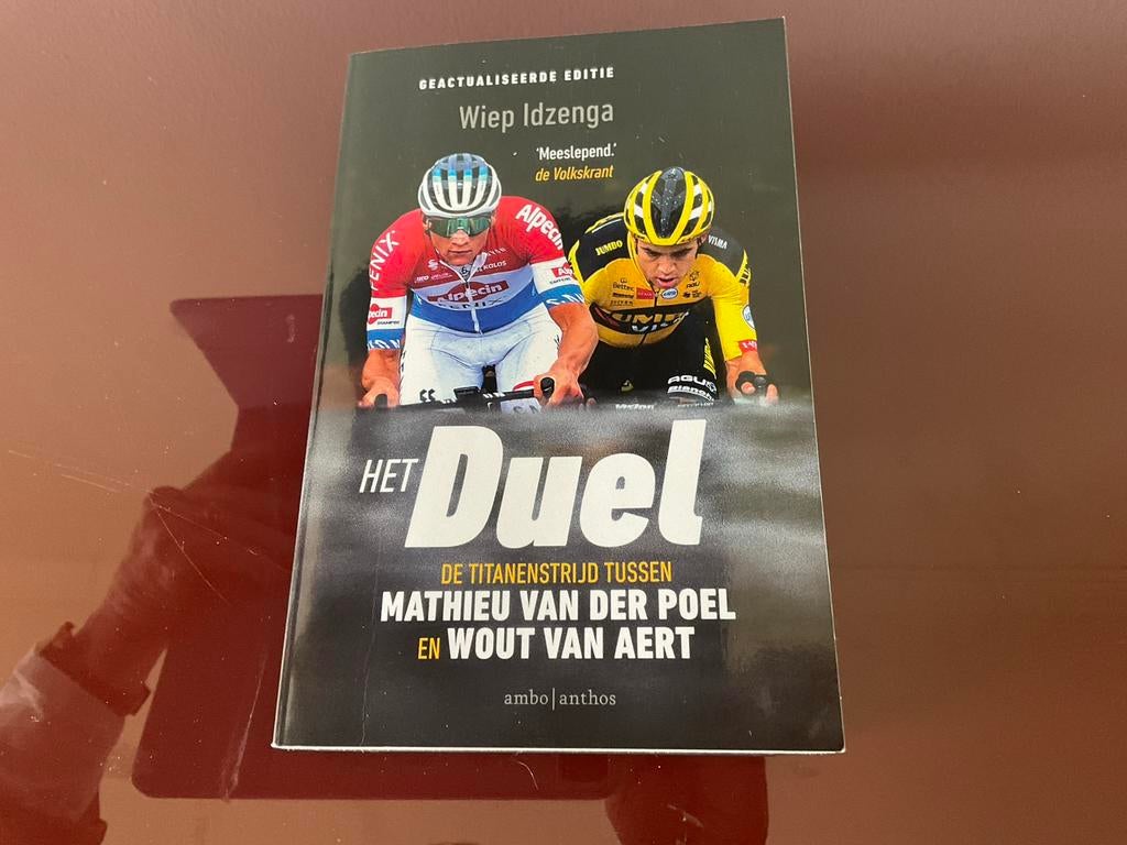 Het Duel: Mathieu van der Poel en Wout van Aert, Ophalen of Verzenden, Gelezen, Lopen en Fietsen