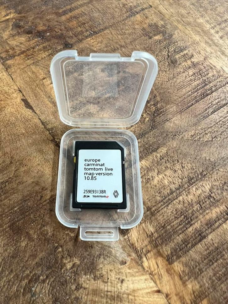 Renault tomtom carminat Live Europa SD-kaart V10.85 Flitspal, Computers en Software, Navigatiesoftware, Zo goed als nieuw, Update