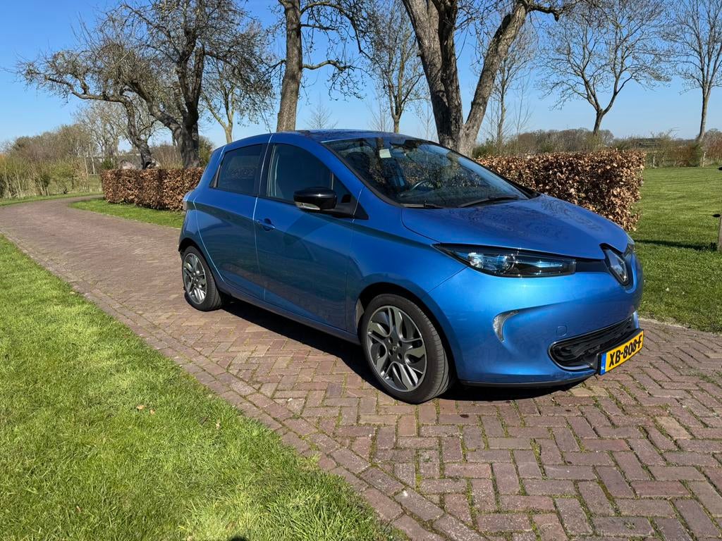 Renault ZOE Intens 41kwh huur / trekhaak, 135 min, Elektrisch, Particulier, 1455 kg
