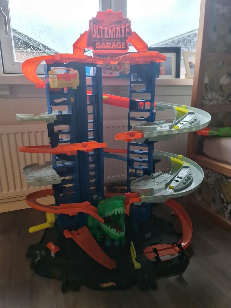 Hot Wheels Mega Garage (zonder auto's), Ophalen