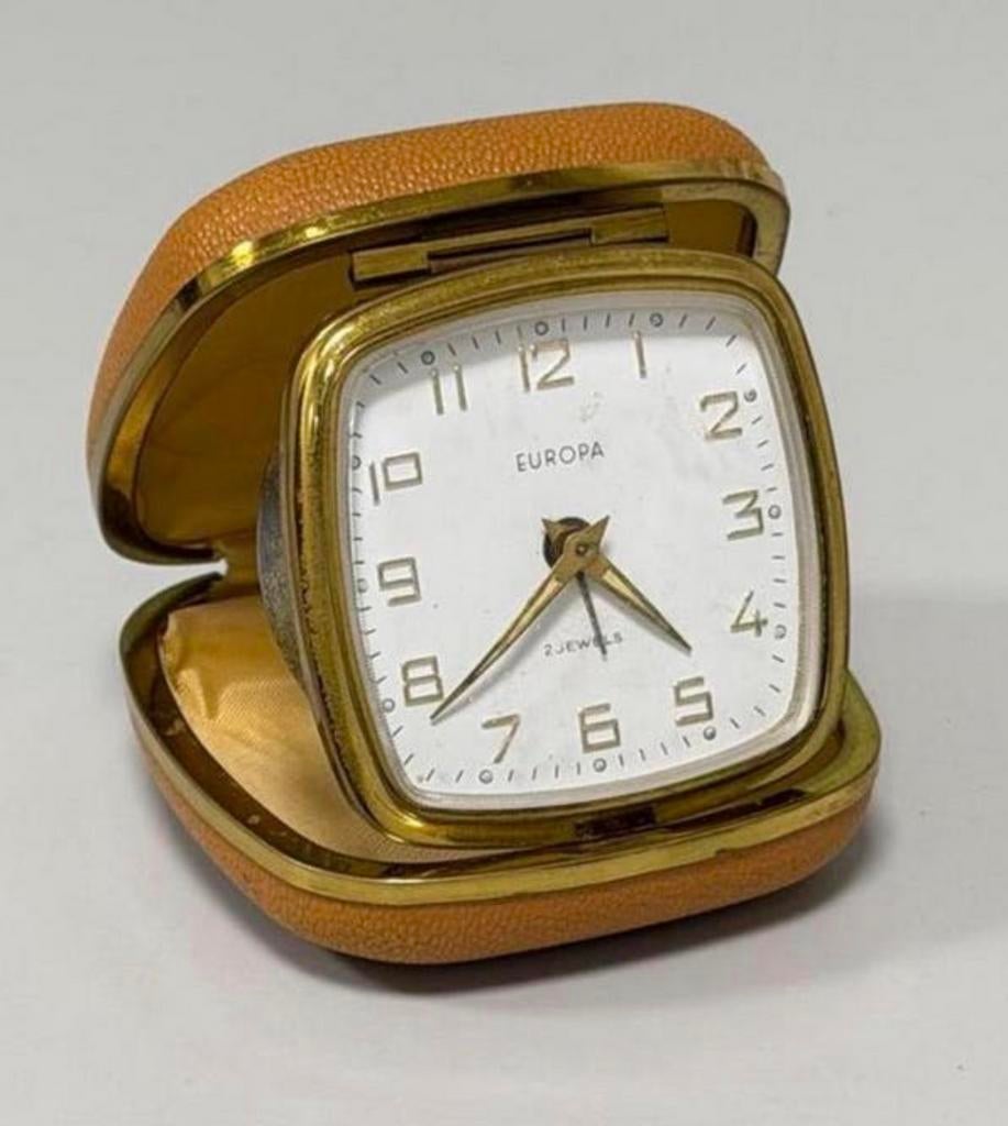 Vintage antiek 1960 Europa 2Jewels reiswekker klok klap-etui, Antiek en Kunst, Antiek | Klokken, Ophalen of Verzenden