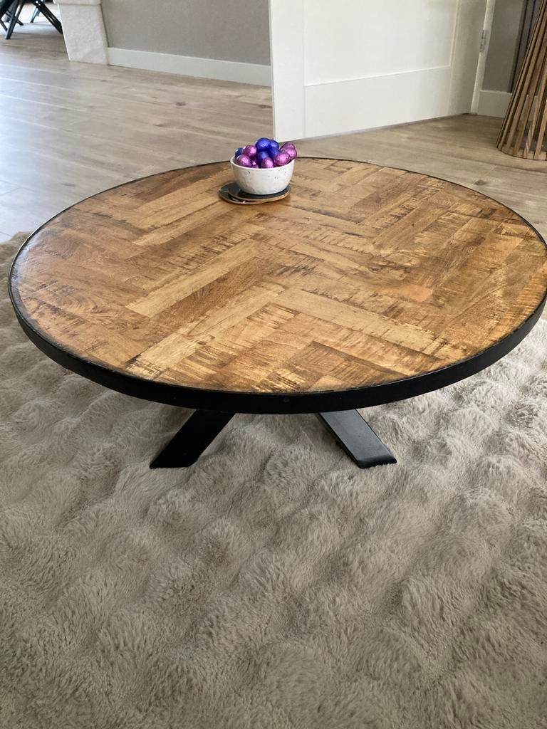 Ronde salontafel met visgraat mango blad, Ophalen, Gebruikt, 50 tot 100 cm, Rond