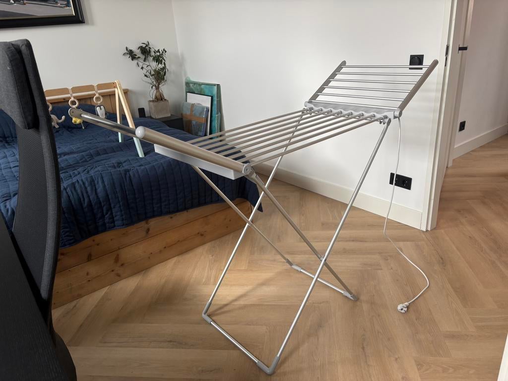 Elektrisch verwarmd droogrek Alora, inklapbaar, 20 stangen, Tuin en Terras, Droogmolens en Wasrekken, Ophalen, Zo goed als nieuw