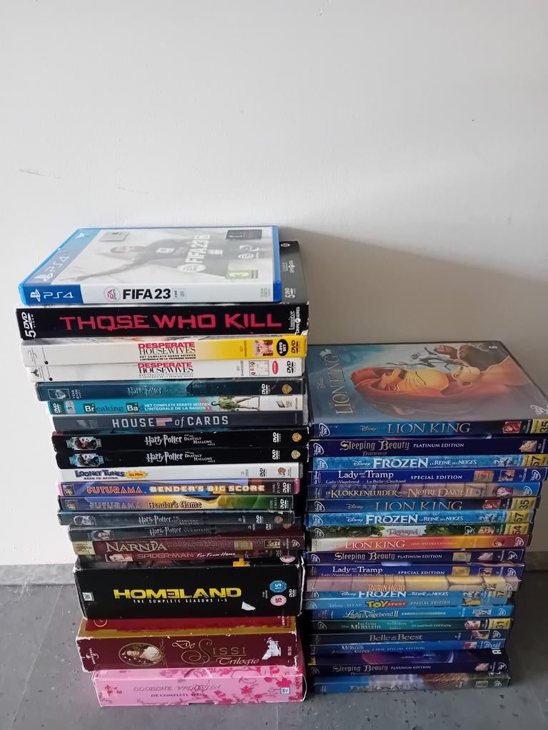 39 dvd's (Disney, kinder, series), Alle leeftijden, Ophalen of Verzenden, Gebruikt, Boxset