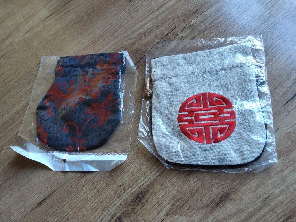 2 Buideltasjes, zwart/rood en beige/rood - geldzakje, Ophalen of Verzenden, Nieuw, Zwart, Overige merken