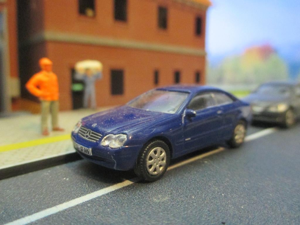 Mercedes Benz CLK C209 CLK-Klasse Coupé - Schuco blauw, Ophalen of Verzenden, Zo goed als nieuw, Auto, Schuco