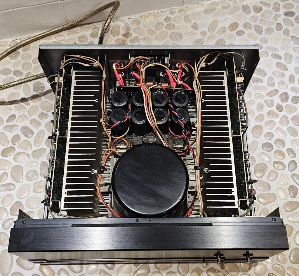 Denon POA2400 2x200w RMS optical Class A krachtcentrale zgst, DENON, Denon, Refurbished, Ophalen of Verzenden