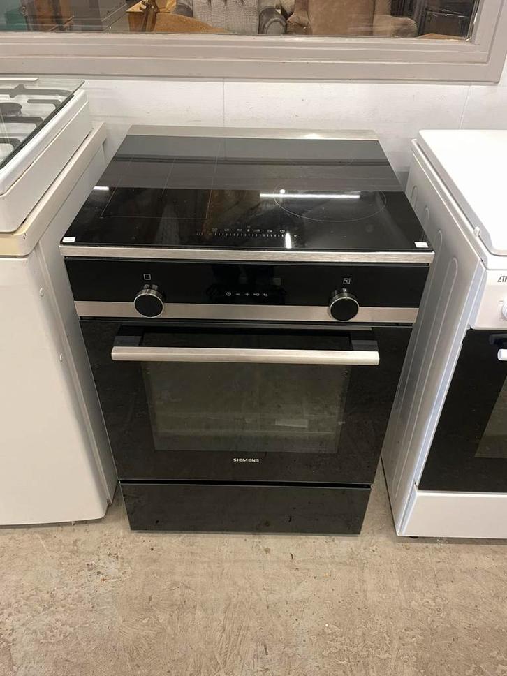 Siemens inductiefornuis, Witgoed en Apparatuur, Fornuizen, Zo goed als nieuw, Vrijstaand, Inductie, 4 kookzones, 85 tot 90 cm