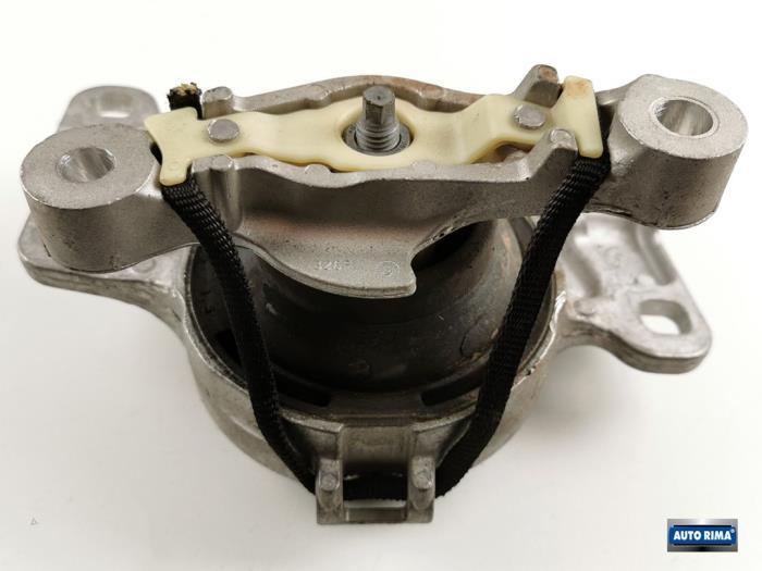 Motorsteun van een Volvo V40, Auto-onderdelen, Ophanging en Onderstel, Gebruikt, -, -, Ophalen of Verzenden