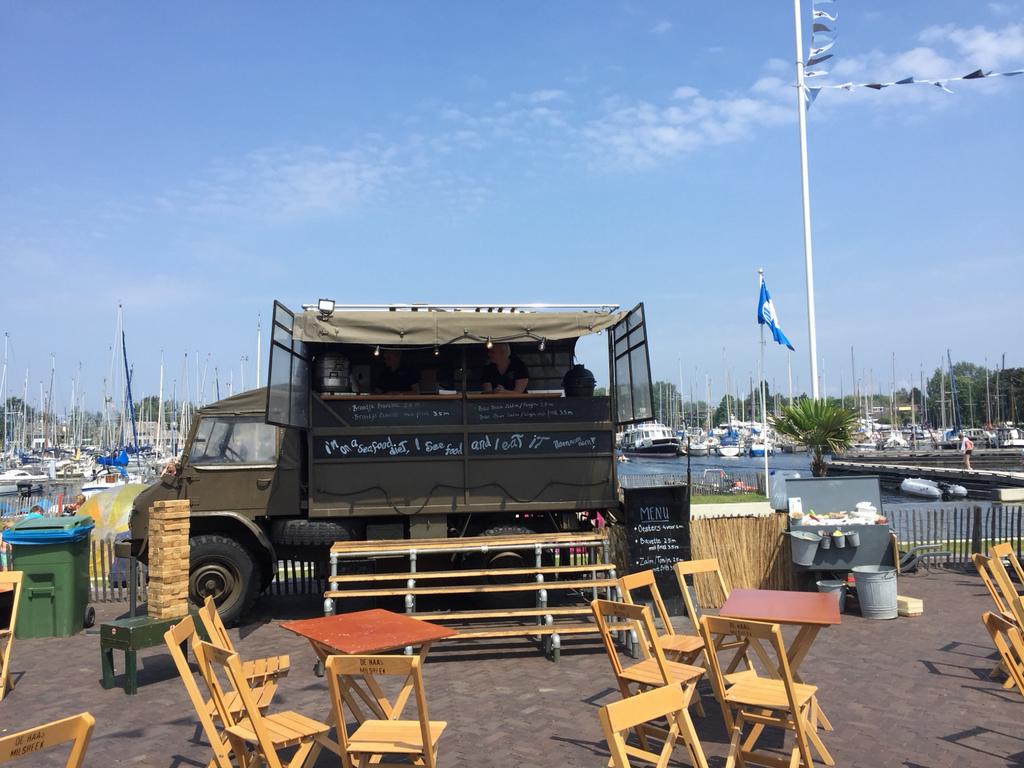 Unieke Foodtruck Unimog te huur/koop voor evenementen, Hobby en Vrije tijd, Ophalen of Verzenden, Overige