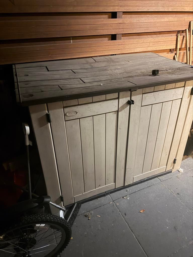 Kunststof opslagkast voor tuin of balkon Gratis, Tuin en Terras, Bergingen en Tuinkasten, Ophalen, Gebruikt, Kunststof, Overige typen