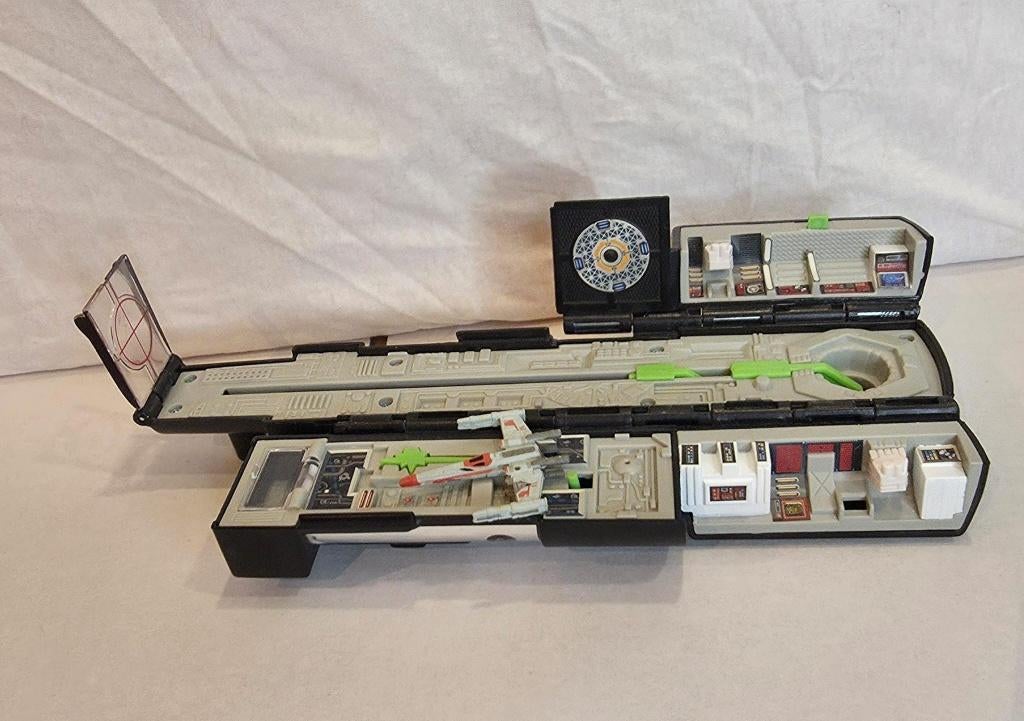 Star Wars Darth Vader Lightsaber Playset Micro Machines 1996, Verzamelen, Star Wars, Ophalen of Verzenden, Zo goed als nieuw, Actiefiguurtje