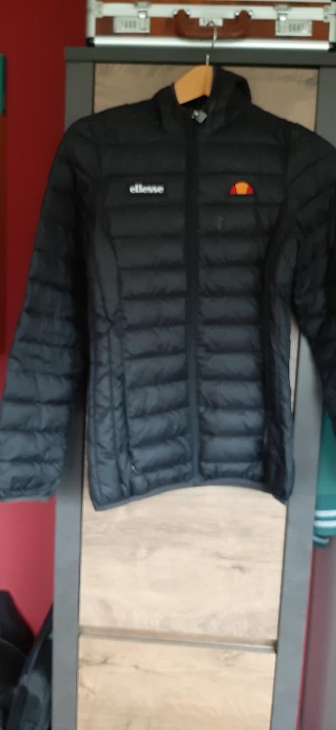 Dames winterjas - maat 36 - dik - zwart - lang, ELLESSE, Zwart, Ophalen of Verzenden, Zo goed als nieuw