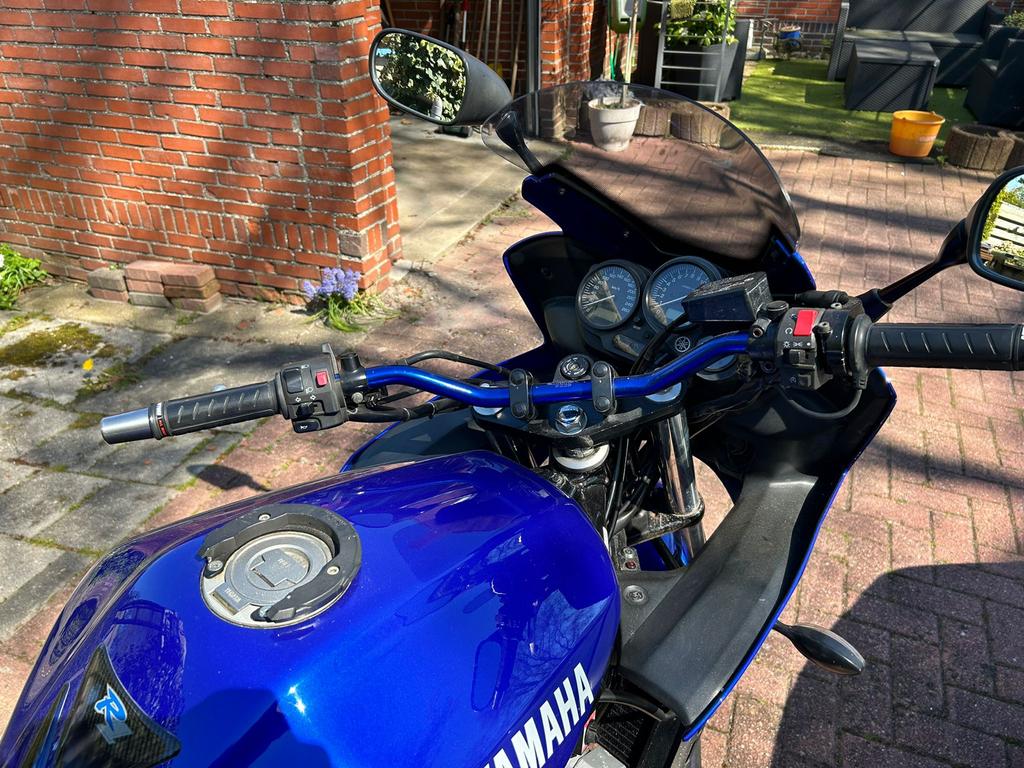 Yamaha Fazer 2002 - Goed onderhouden, nieuwe banden, Motoren, Motoren | Yamaha, Handvatverwarming, Occasion, 4 cilinders, Motorrijbewijs A