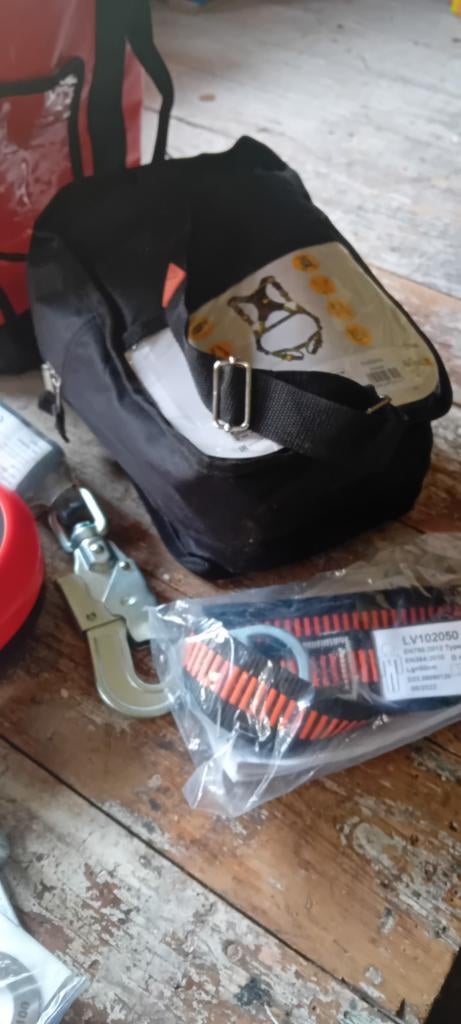 Valbeveiliging set: harnas, vanglijn, valstopapparaat, Ophalen of Verzenden, Nieuw