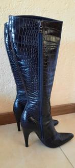 Prada zwarte laarzen met krokodillenprint maat 35, Kleding | Dames, Hoge laarzen, Zwart, Ophalen of Verzenden, Onbekend