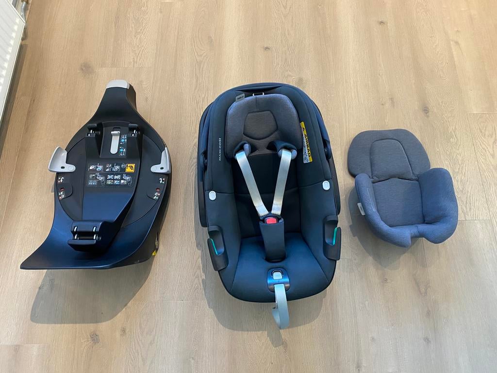 Maxi-Cosi Pebble 360 + FamilyFix 360 base zwart, Kinderen en Baby's, Autostoeltjes, Ophalen, Zo goed als nieuw, Isofix, 0 t/m 13 kg