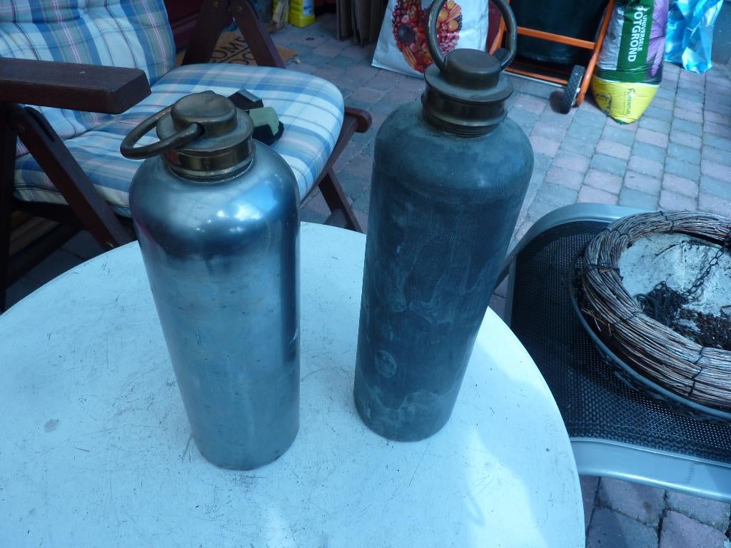 antieke waterkruiken tin-lood, Ophalen of Verzenden