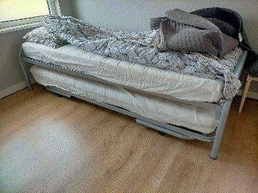 logeerbed, Huis en Inrichting, Slaapkamer | Bedden, Ophalen, 90 cm, Tweepersoons, Zo goed als nieuw