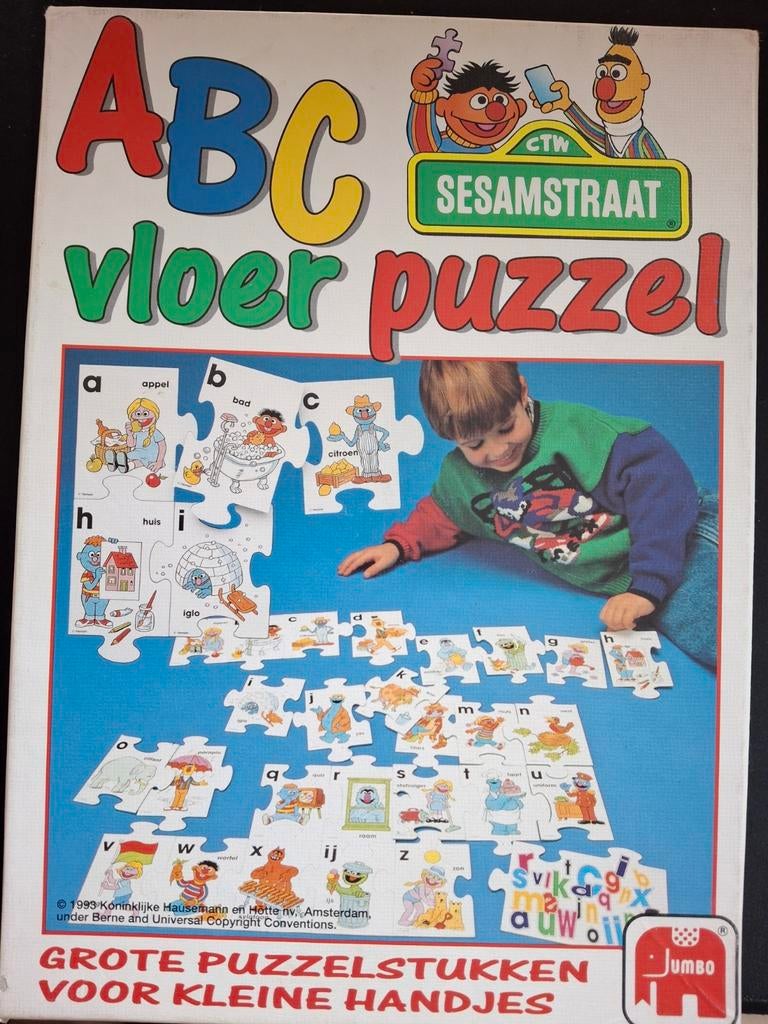 ABC Vloerpuzzel Sesamstraat - 27 stukjes, Kinderen en Baby's, Speelgoed | Kinderpuzzels, Gebruikt, 2 tot 4 jaar, 10 tot 50 stukjes