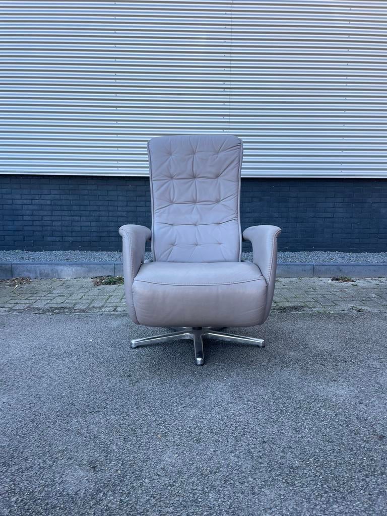 Grijze leren Hukla relax fauteuil / relaxfauteuil, Huis en Inrichting, Fauteuils, Ophalen, Minder dan 75 cm, Zo goed als nieuw