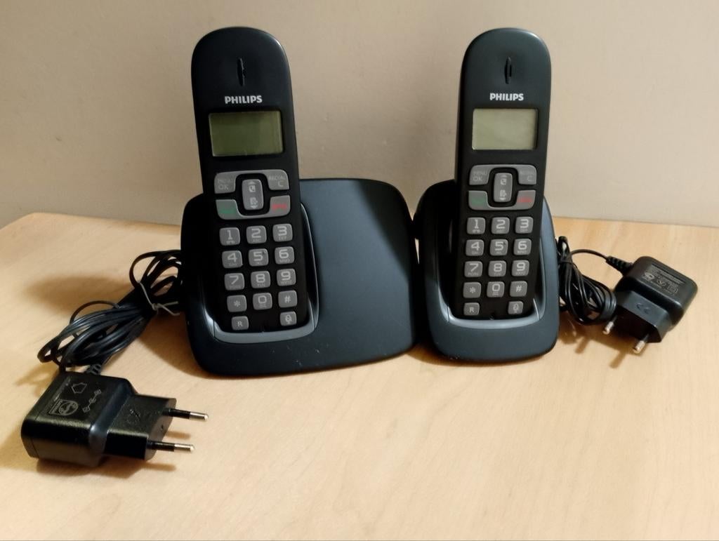 Philips CD190 Duo DECT-telefoons incl. aansluitmateriaal, Telecommunicatie, Vaste telefoons | Handsets en Draadloos, Ophalen, 2 handsets