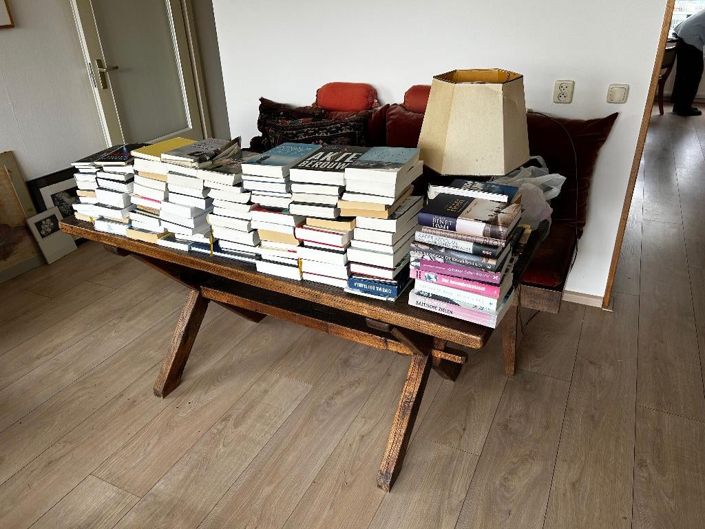 Massief oud houten kloostertafel met bankje, Ophalen, Gebruikt, Oude kloostertafel met bijbehorende bank, 50 tot 100 cm