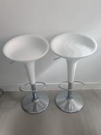 2 BOMBO MAGIS design barkrukken (wit), Ophalen, 60 tot 90 cm, Zo goed als nieuw, In hoogte verstelbaar