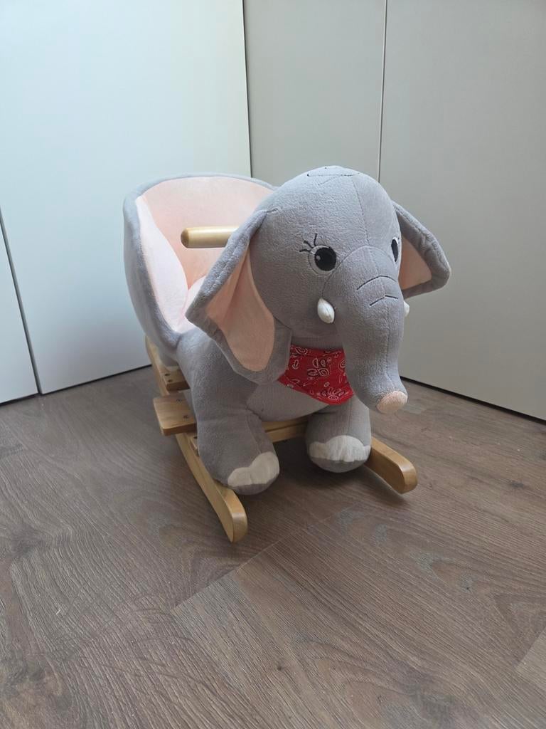Schommelstoel olifant, Ophalen, Zo goed als nieuw, Jongen of Meisje