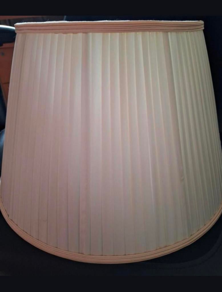 Ecru kleurige plisse lampenkap, Huis en Inrichting, Lampen | Lampenkappen, Ophalen, 25 tot 50 cm, Rond, Nieuw