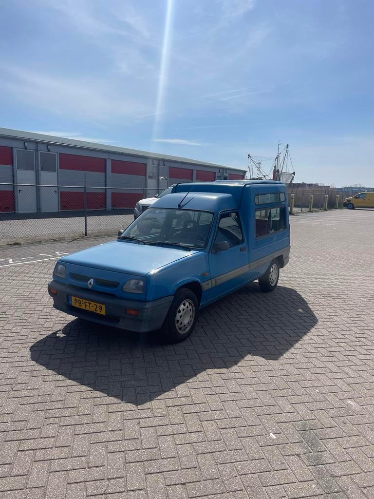 Renault Express 1.2 Combi RN 1996 Blauw, Voorwielaandrijving, 868 kg, Blauw, Handgeschakeld