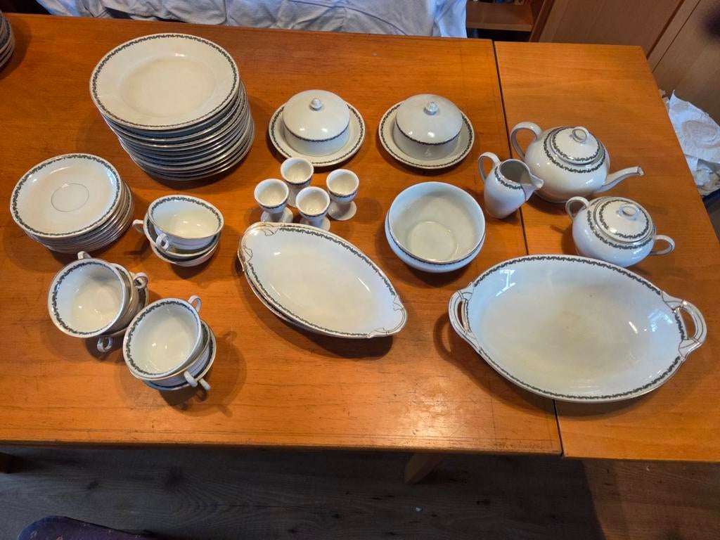 Intbijt servies . Thomas Bavaris., Ophalen of Verzenden