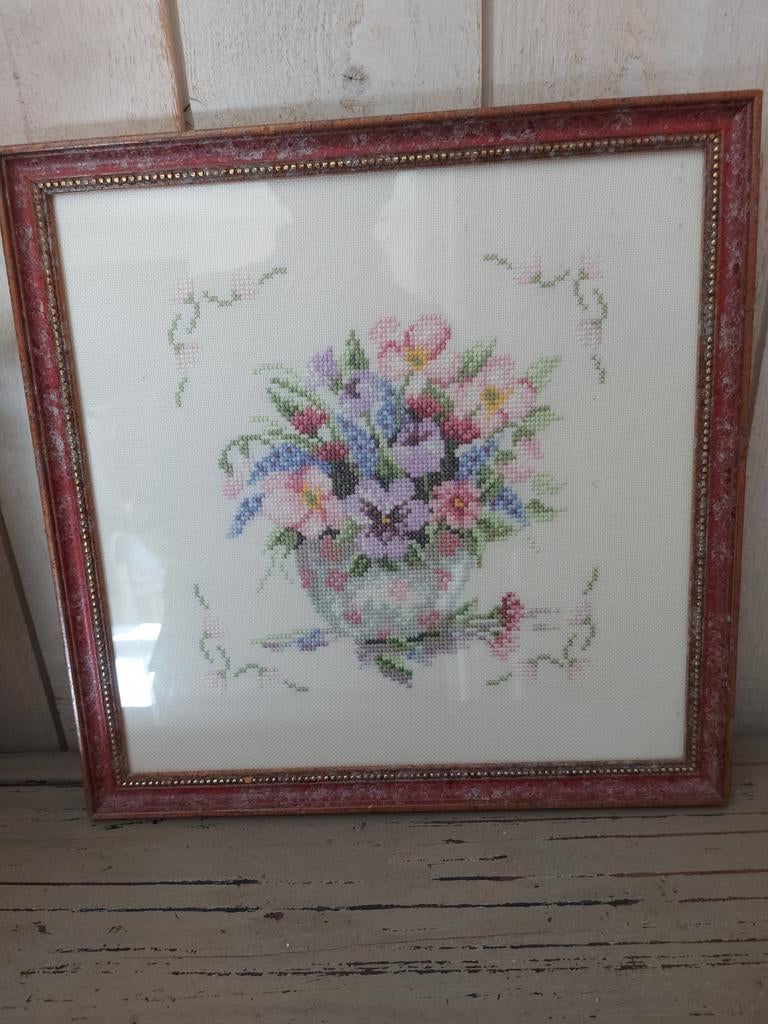 Borduur mandje met bloemen, Hobby en Vrije tijd, Ophalen of Verzenden, Nieuw, Overige typen