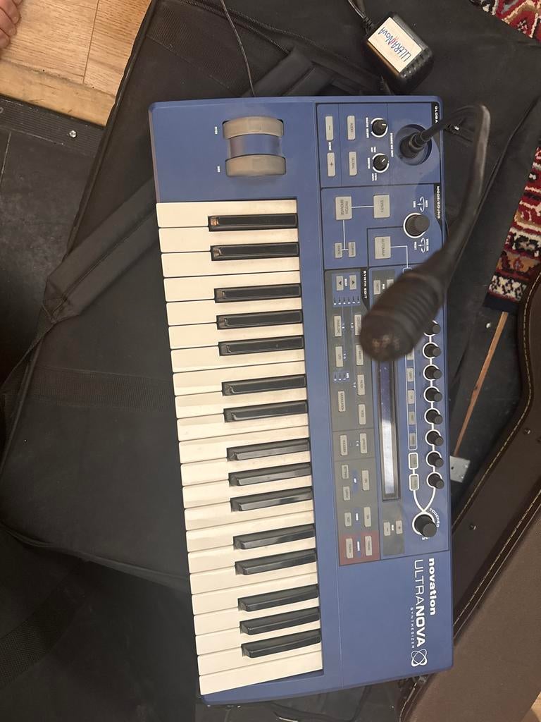 Novation Ultranova Synthesizer, Gebruikt, Novation, Met midi-aansluiting, Overige aantallen