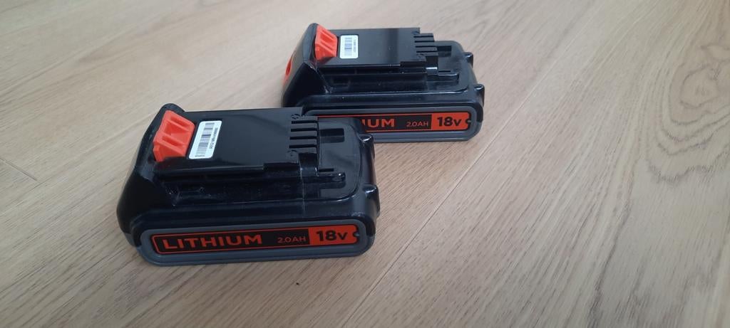 2x Black+Decker 18V 2.0Ah Li-ion Accu's, Ophalen of Verzenden, Gebruikt, Minder dan 400 watt, Boor- en Schroefmachine