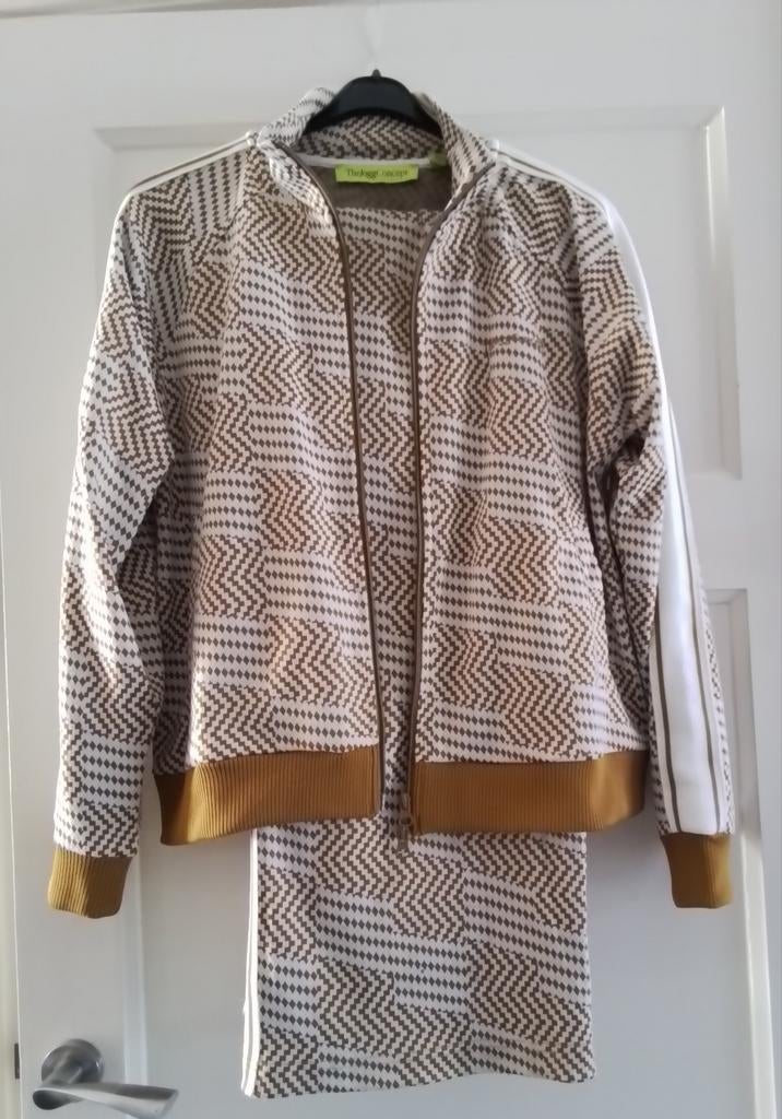 Joggingpak combinatie sportpak L The Jogg Concept, Bruin, Zo goed als nieuw, Maat 42/44 (L), Overige typen