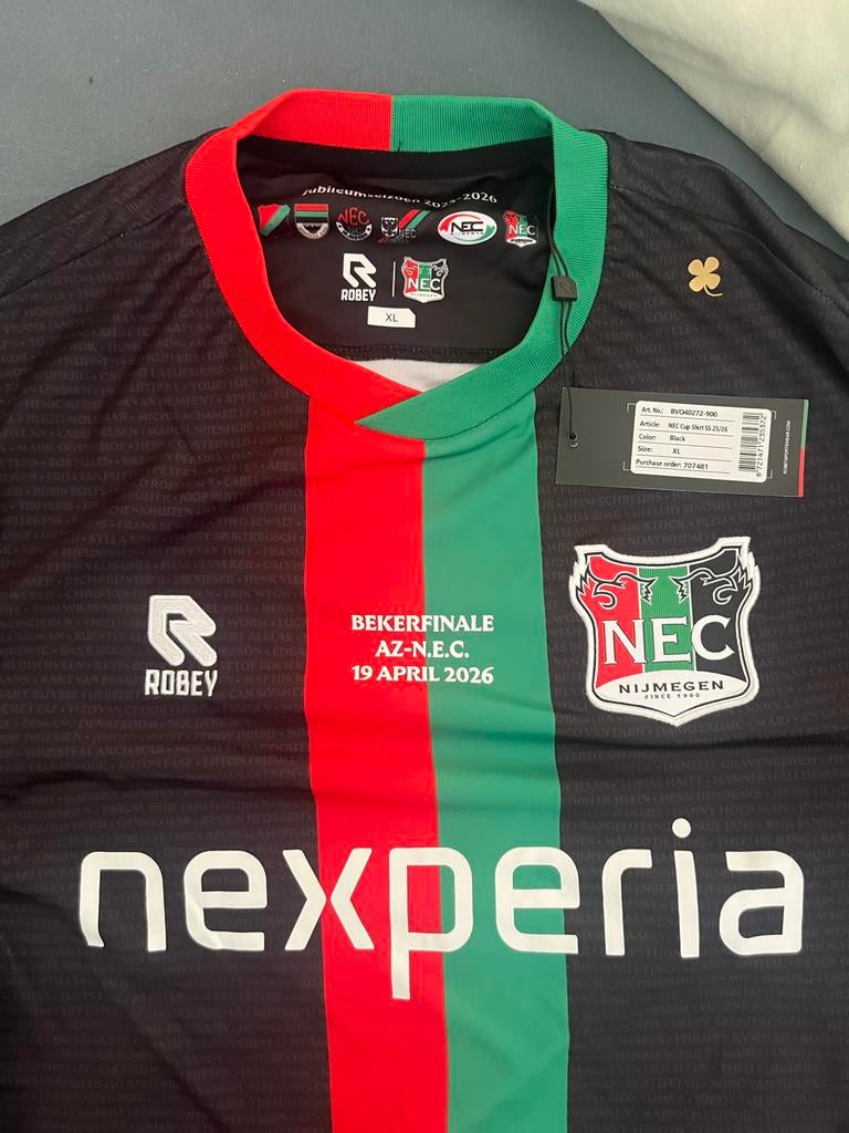 NEC BekerfinaleShirt2026-JubileumeditieXL +bekerfinale sjaal, Ophalen of Verzenden, Overige materialen, Nederland