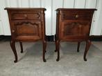 Twee nachtkastjes Queen Ann Stijl. Het kan geleverd worden., Huis en Inrichting, Slaapkamer | Nachtkastjes, Ophalen, Gebruikt